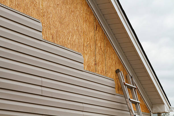 24/7 Emergency Siding Replacement experts in Lincolnshire, IL